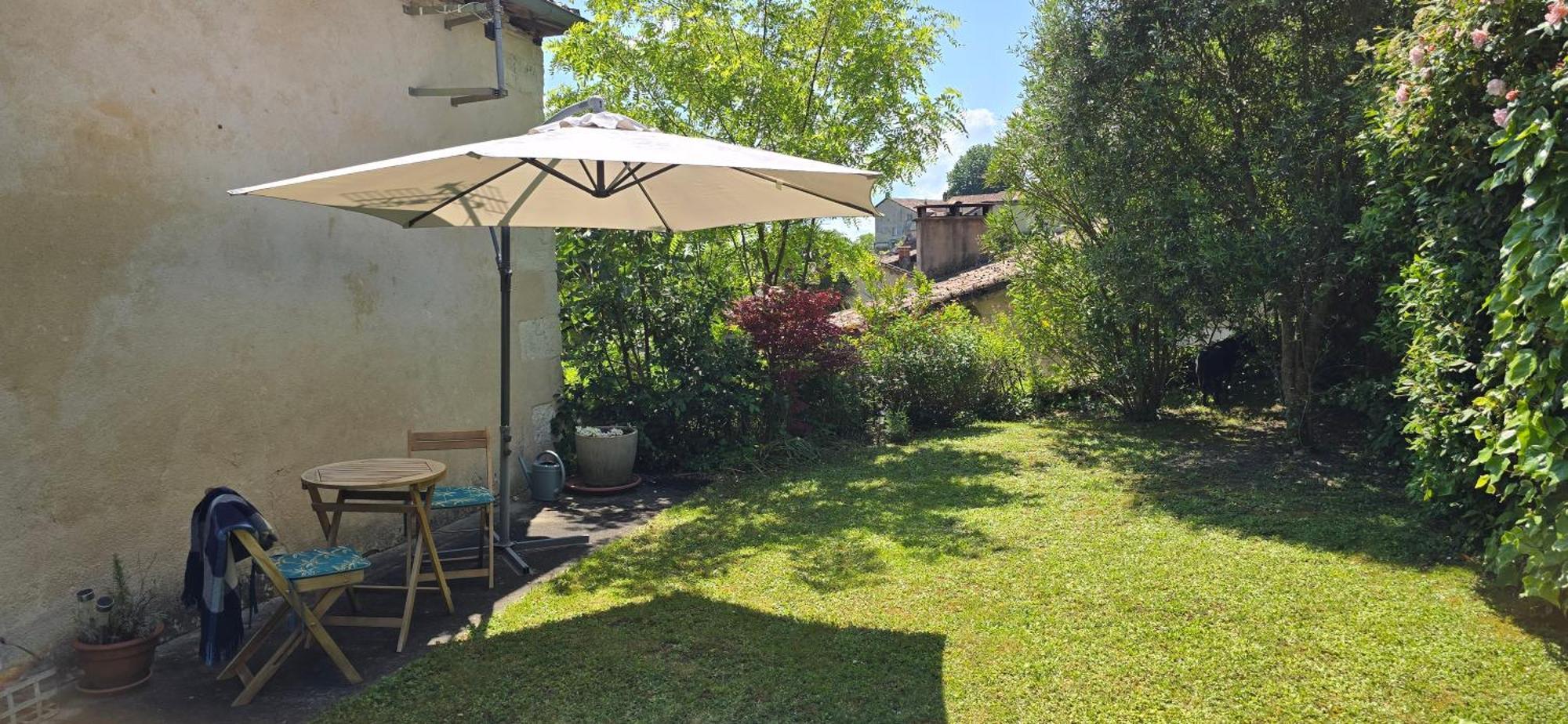 La Maison Du Tourniquet Aubeterre-sur-Dronne Ngoại thất bức ảnh